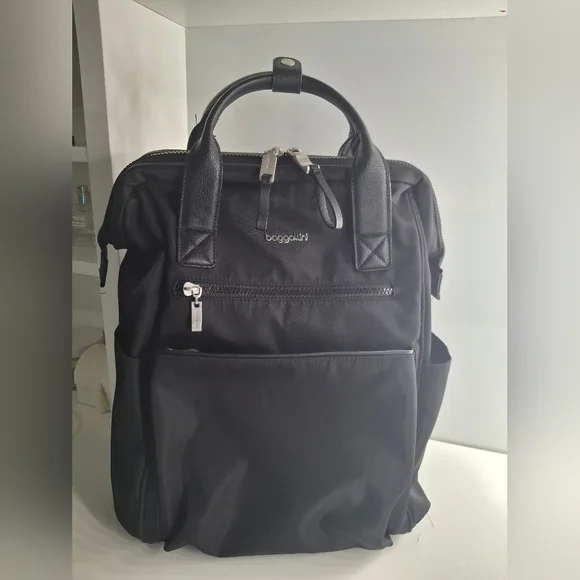 Baggallini Soho Backpack EUC - Picture 1 of 5